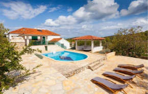Lovely Home In Vela Luka